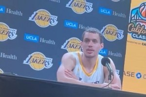 今日NBA独行侠vs灰熊比分预测_今日NBA独行侠vs灰熊比分预测全部赛程直播_今日NBA独行侠vs灰熊比分预测免费高清回放