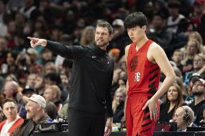 斯洛文尼亚U17男篮vs澳大利亚U17男篮_斯洛文尼亚U17男篮vs澳大利亚U17男篮免费看_斯洛文尼亚U17男篮vs澳大利亚U17男篮高清直播回放