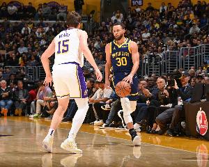 NBA雄鹿vs黄蜂_NBA雄鹿vs黄蜂在线观看_NBA雄鹿vs黄蜂免费高清直播